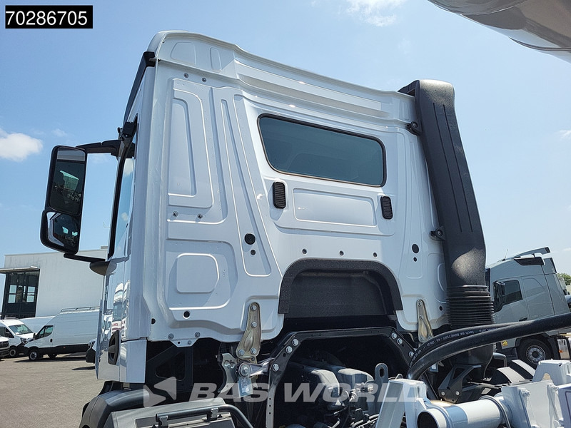 Mercedes-Benz Arocs 4245 8X4 NEW! 13m3 Schwing Stetter Mixer Big-Axle Manual Euro 3 - Domiešavač: obrázok 3 Mercedes-Benz Arocs 4245 8X4 NEW! 13m3 Schwing Stetter Mixer Big-Axle Manual Euro 3 - Domiešavač: obrázok 3