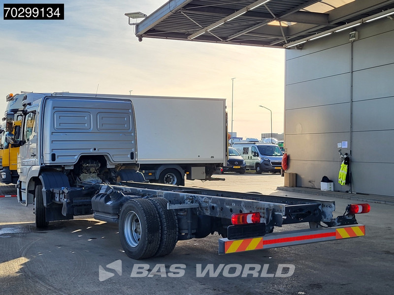 Mercedes-Benz Atego 1224 Atego 4X2 12tons chassis LOW Mileage! Automatic Airco Euro 6 - Podvozek s kabinou: obrázok 2 Mercedes-Benz Atego 1224 Atego 4X2 12tons chassis LOW Mileage! Automatic Airco Euro 6 - Podvozek s kabinou: obrázok 2