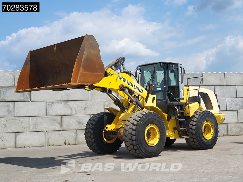 New Holland W270 - Kolesový nakladač: obrázok 3 New Holland W270 - Kolesový nakladač: obrázok 3