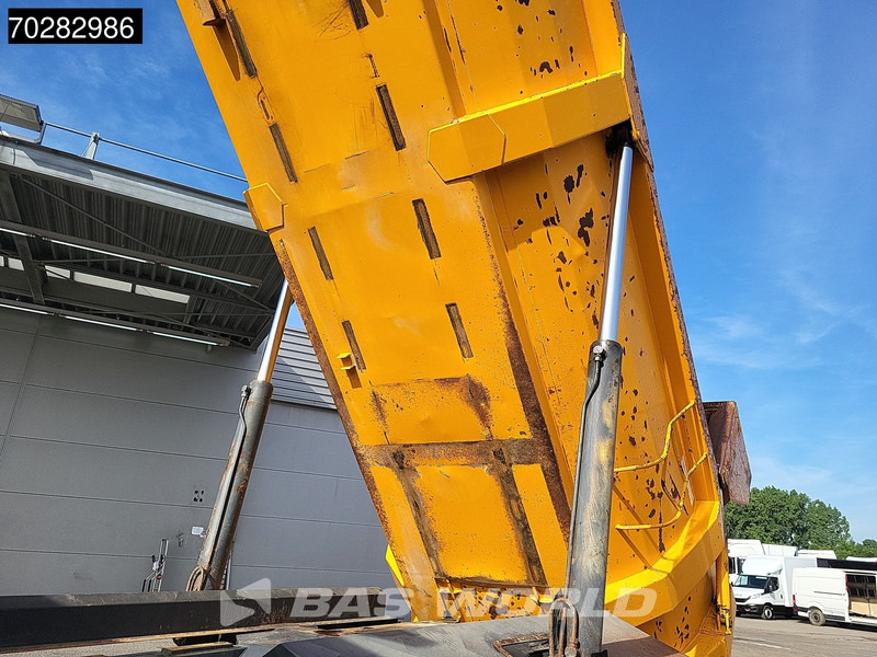 Renault Kerax 420 6X4 Retarder Kipper Hydrauliek Big axle Euro 3 - Sklápač: obrázok 3 Renault Kerax 420 6X4 Retarder Kipper Hydrauliek Big axle Euro 3 - Sklápač: obrázok 3