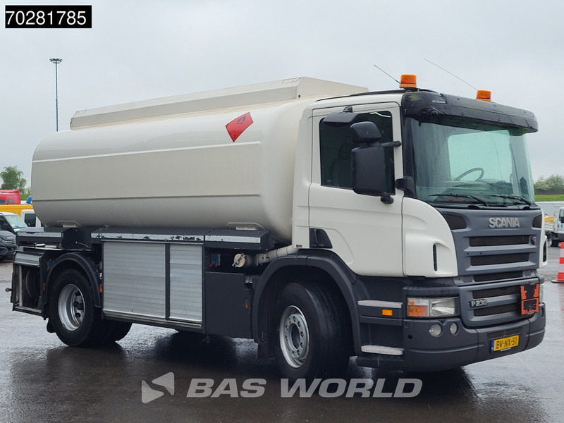 Scania P230 4X2 NL-Truck 3 compartments 16.300 Ltr ADR 3-Pedals Euro 5 - Cisternové vozidlo: obrázok 3 Scania P230 4X2 NL-Truck 3 compartments 16.300 Ltr ADR 3-Pedals Euro 5 - Cisternové vozidlo: obrázok 3