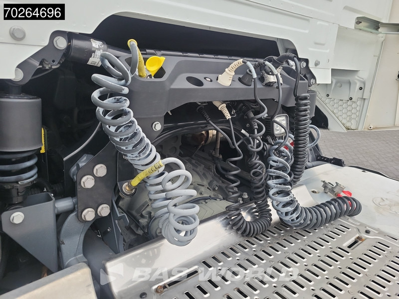 DAF XF 480 4X2 Mega 2x Tanks ACC LED Euro 6 - Ťahač: obrázok 2 DAF XF 480 4X2 Mega 2x Tanks ACC LED Euro 6 - Ťahač: obrázok 2