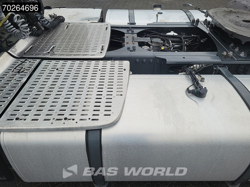 DAF XF 480 4X2 Mega 2x Tanks ACC LED Euro 6 - Ťahač: obrázok 5 DAF XF 480 4X2 Mega 2x Tanks ACC LED Euro 6 - Ťahač: obrázok 5