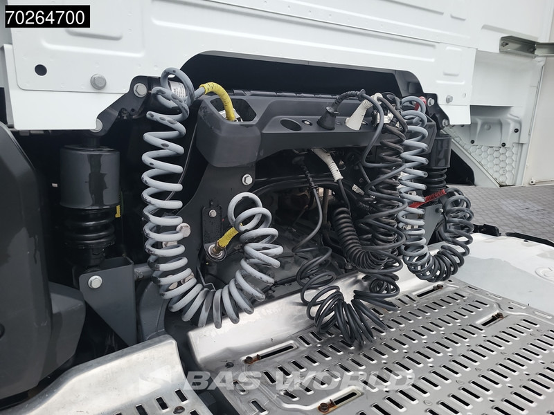 DAF XF 480 4X2 Mega 2xTanks ACC LED Euro 6 - Ťahač: obrázok 2 DAF XF 480 4X2 Mega 2xTanks ACC LED Euro 6 - Ťahač: obrázok 2