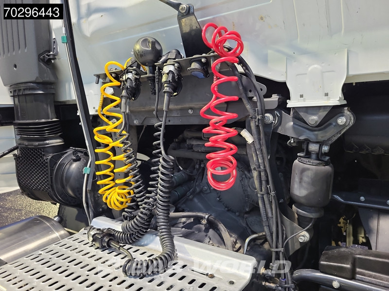 Iveco S-Way 460 S-Way 4X2 LNG! Retarder 2x Tanks - Ťahač: obrázok 5 Iveco S-Way 460 S-Way 4X2 LNG! Retarder 2x Tanks - Ťahač: obrázok 5