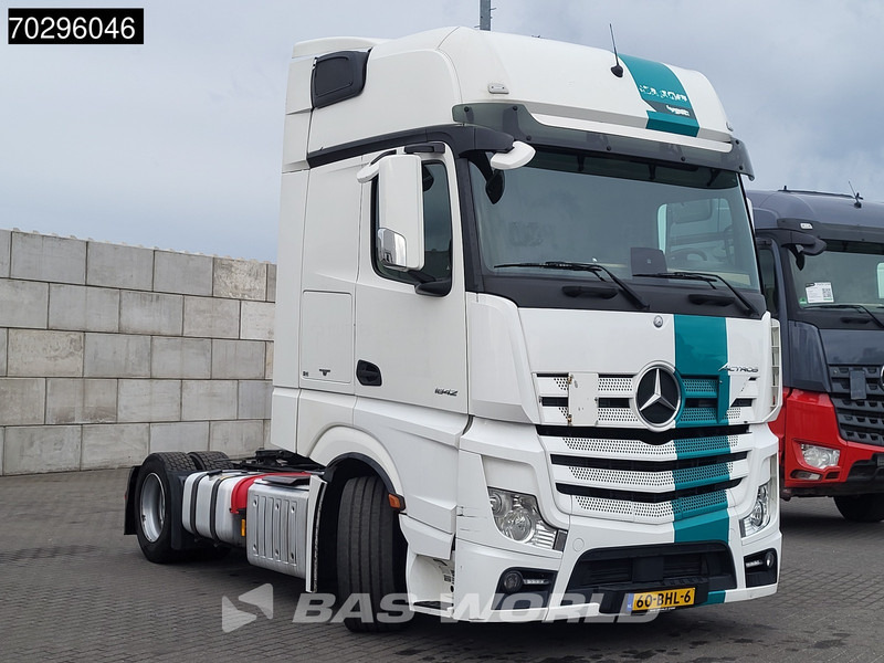 Mercedes-Benz Actros 1842 Actros 4X2 GigaSpace NL-Truck Mega 2xTanks ACC Standklima Euro 6 - Ťahač: obrázok 3 Mercedes-Benz Actros 1842 Actros 4X2 GigaSpace NL-Truck Mega 2xTanks ACC Standklima Euro 6 - Ťahač: obrázok 3