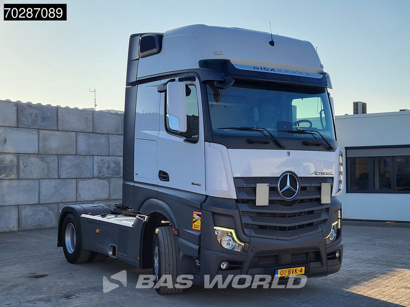 Mercedes-Benz Actros 1845 4X2 NL-Truck Retarder 2xTanks Standklima ACC Navi Euro 6 - Ťahač: obrázok 3 Mercedes-Benz Actros 1845 4X2 NL-Truck Retarder 2xTanks Standklima ACC Navi Euro 6 - Ťahač: obrázok 3