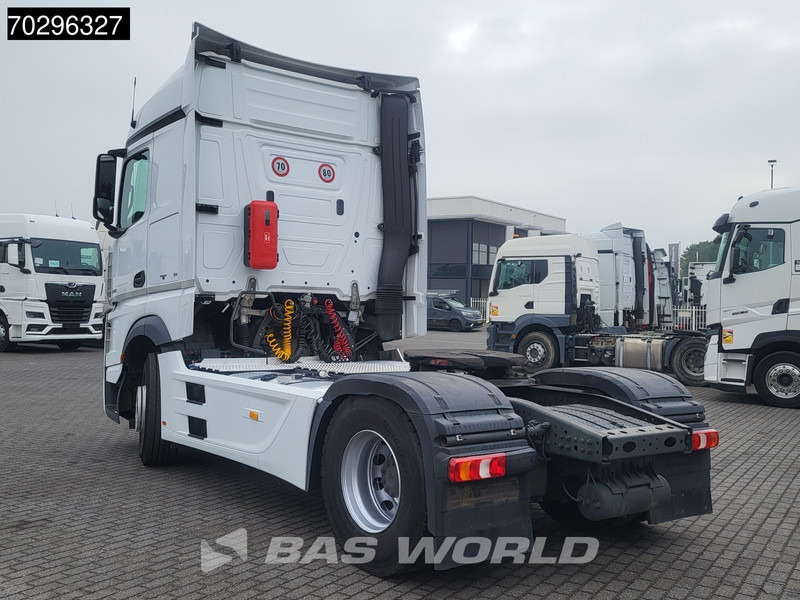 Mercedes-Benz Actros 1845 Actros 4X2 StreamSpace Retarder ADR 2xTanks Euro 6 - Ťahač: obrázok 2 Mercedes-Benz Actros 1845 Actros 4X2 StreamSpace Retarder ADR 2xTanks Euro 6 - Ťahač: obrázok 2