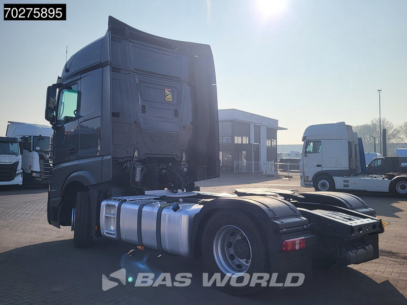 Mercedes-Benz Actros 1851 4X2 BigSpace 2x Tanks - Ťahač: obrázok 2 Mercedes-Benz Actros 1851 4X2 BigSpace 2x Tanks - Ťahač: obrázok 2