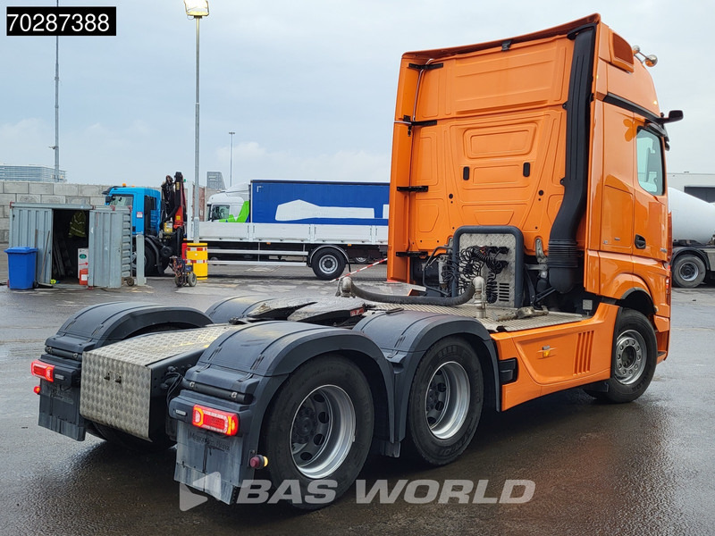 Mercedes-Benz Actros 2663 Actros 6X4 GigaSpace Retarder Full-Air Leder MirrorCam DynamicSteering Compressor Xenon Navi ACC Euro 6 - Ťahač: obrázok 5 Mercedes-Benz Actros 2663 Actros 6X4 GigaSpace Retarder Full-Air Leder MirrorCam DynamicSteering Compressor Xenon Navi ACC Euro 6 - Ťahač: obrázok 5