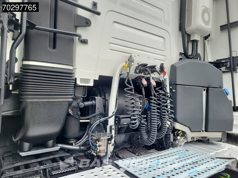 Leasing Renault T 480 4X2 HSC Retarder 2xTanks Led Standklima Alcoa ACC Euro 6 Renault T 480 4X2 HSC Retarder 2xTanks Led Standklima Alcoa ACC Euro 6: obrázok 11 Leasing Renault T 480 4X2 HSC Retarder 2xTanks Led Standklima Alcoa ACC Euro 6 Renault T 480 4X2 HSC Retarder 2xTanks Led Standklima Alcoa ACC Euro 6: obrázok 11