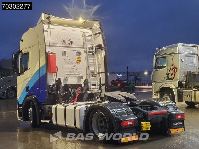 Scania R450 4X2 Mega Hebesattel Retarder 2x Tanks Standklima - Ťahač: obrázok 2 Scania R450 4X2 Mega Hebesattel Retarder 2x Tanks Standklima - Ťahač: obrázok 2