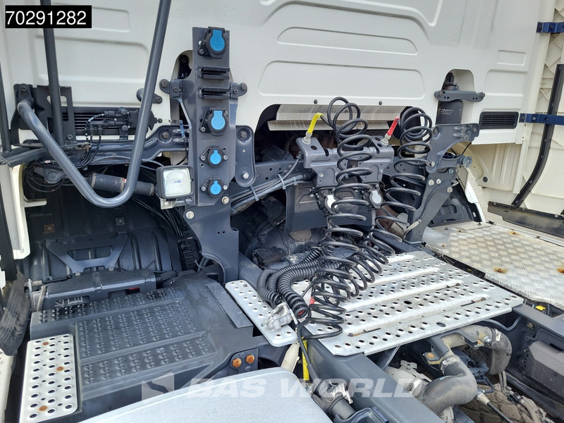 Leasing Scania R520 4X2 Low Mileage! Retarder Leder ACC Navi LED Euro 6 Scania R520 4X2 Low Mileage! Retarder Leder ACC Navi LED Euro 6: obrázok 12 Leasing Scania R520 4X2 Low Mileage! Retarder Leder ACC Navi LED Euro 6 Scania R520 4X2 Low Mileage! Retarder Leder ACC Navi LED Euro 6: obrázok 12