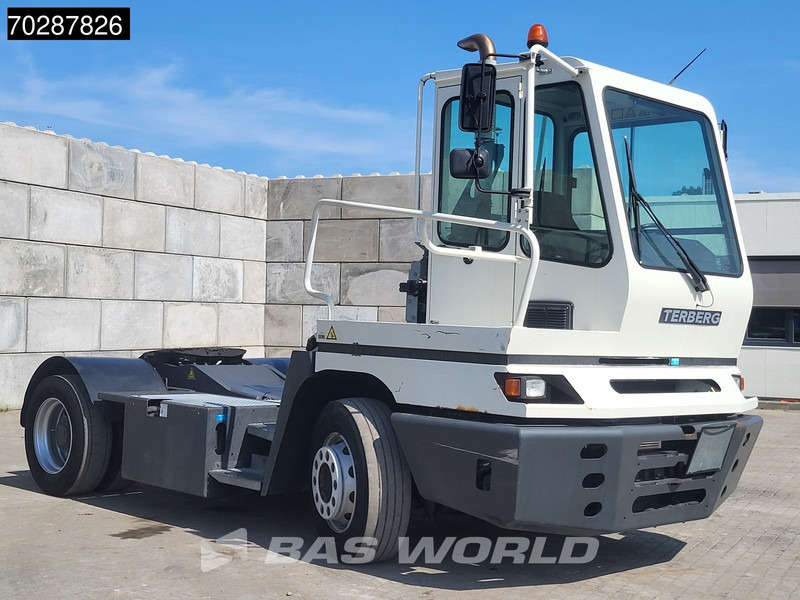 Terberg YT 182 4X2 NL-Truck Big-Axle Hebesattel Drumbrakes - Terminálový ťahač: obrázok 5 Terberg YT 182 4X2 NL-Truck Big-Axle Hebesattel Drumbrakes - Terminálový ťahač: obrázok 5