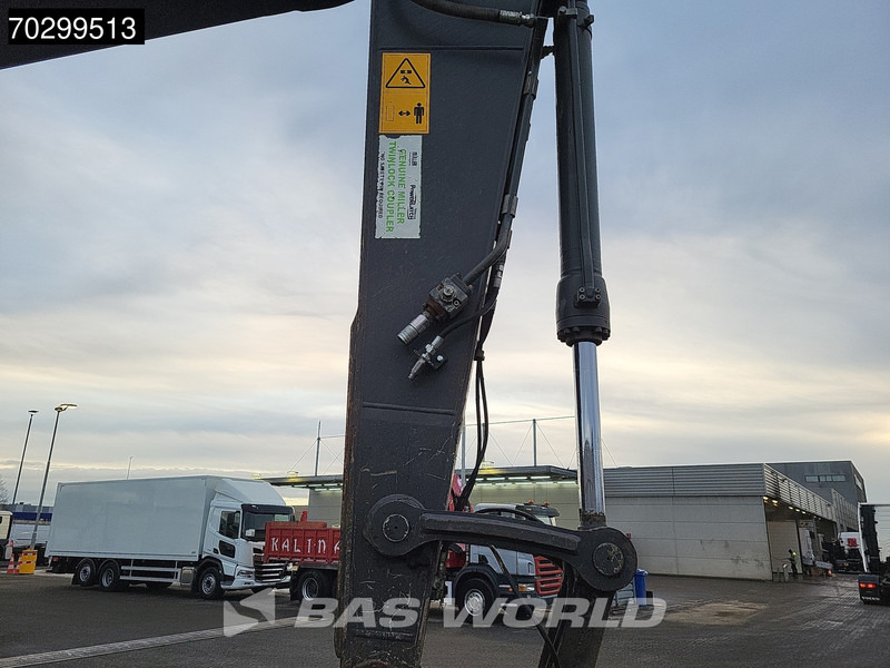 Pásové rýpadlo Volvo EC220 E L: obrázok 11 Pásové rýpadlo Volvo EC220 E L: obrázok 11