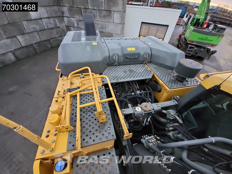 Pásové rýpadlo Volvo EC380 E L: obrázok 16