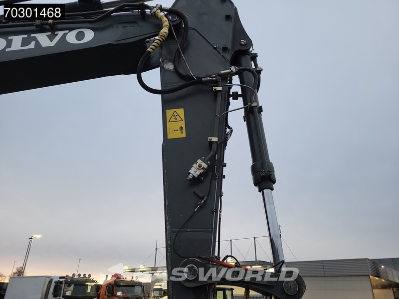 Pásové rýpadlo Volvo EC380 E L: obrázok 11