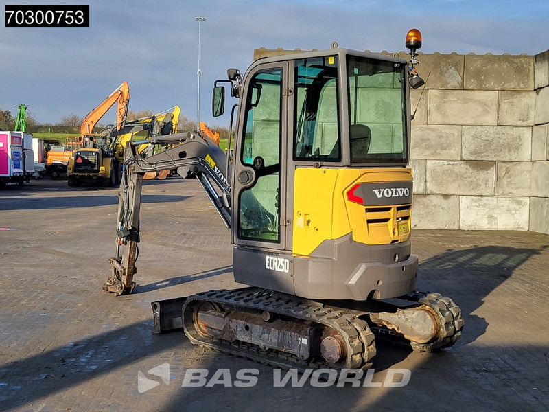 Volvo ECR25 D - Mini rýpadlo: obrázok 3 Volvo ECR25 D - Mini rýpadlo: obrázok 3