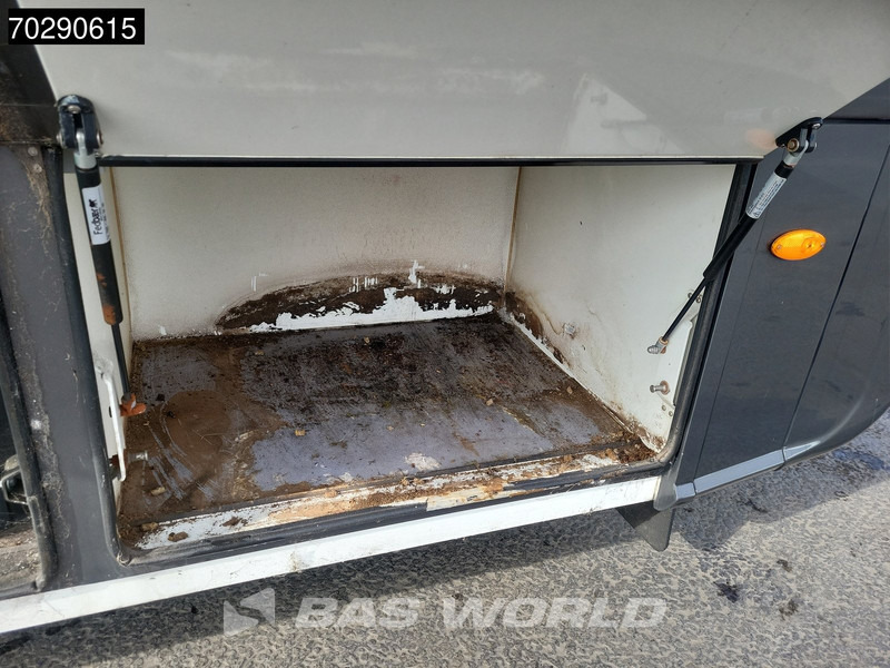 Nákladné auto na prepravu koní Volvo FH 420 FH 4X2 NL-Truck STX Horse truck + Living 4 Horses Navi ACC Euro 6: obrázok 19 Nákladné auto na prepravu koní Volvo FH 420 FH 4X2 NL-Truck STX Horse truck + Living 4 Horses Navi ACC Euro 6: obrázok 19