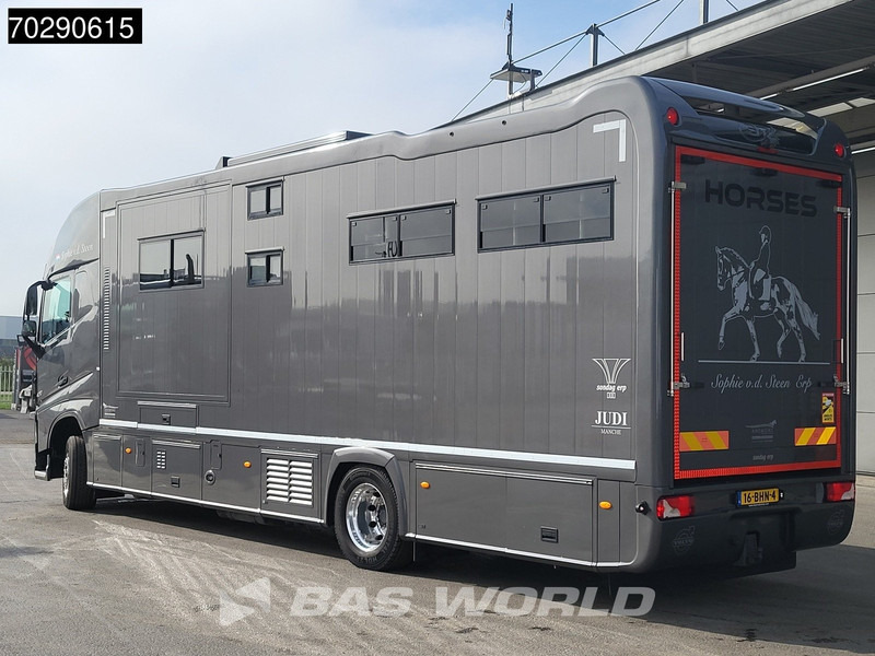 Nákladné auto na prepravu koní Volvo FH 420 FH 4X2 NL-Truck STX Horse truck + Living 4 Horses Navi ACC Euro 6: obrázok 9 Nákladné auto na prepravu koní Volvo FH 420 FH 4X2 NL-Truck STX Horse truck + Living 4 Horses Navi ACC Euro 6: obrázok 9