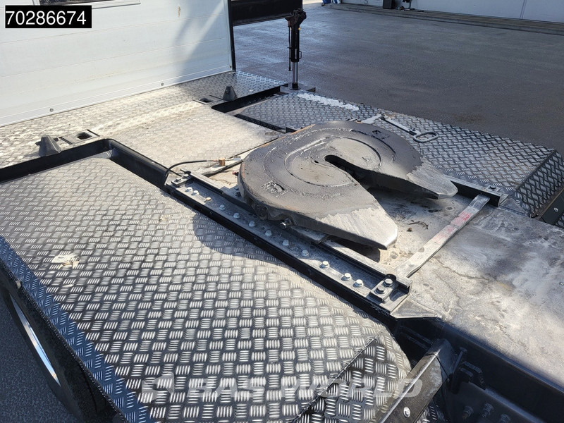 Volvo FH16 650 FH16 8X2 HMF 7020K-RCS Crane + Fly-Jib Lift+Steering-Axle Navi LED ACC Euro 6 - Valníkový/ Plošinový nákladný automobil, Auto s hydraulickou rukou: obrázok 3 Volvo FH16 650 FH16 8X2 HMF 7020K-RCS Crane + Fly-Jib Lift+Steering-Axle Navi LED ACC Euro 6 - Valníkový/ Plošinový nákladný automobil, Auto s hydraulickou rukou: obrázok 3