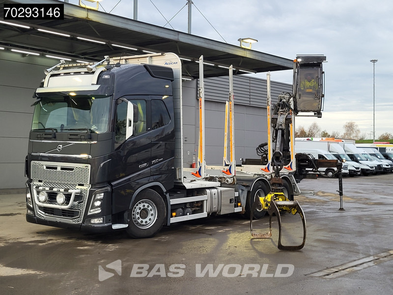 Volvo FH16 750 FH16 6X4 HIAB LOGLIFT F108S 83 Wood crane Retarder VEB+ Big-Axle Euro 6 - Nákladné vozidlo na prepravu dreva, Auto s hydraulickou rukou: obrázok 5 Volvo FH16 750 FH16 6X4 HIAB LOGLIFT F108S 83 Wood crane Retarder VEB+ Big-Axle Euro 6 - Nákladné vozidlo na prepravu dreva, Auto s hydraulickou rukou: obrázok 5