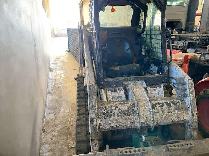 Bobcat T140 - Pásový šmykom riadený nakladač: obrázok 1 Bobcat T140 - Pásový šmykom riadený nakladač: obrázok 1