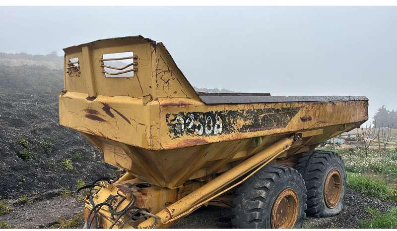 Caterpillar D250B - Damper: obrázok 2 Caterpillar D250B - Damper: obrázok 2