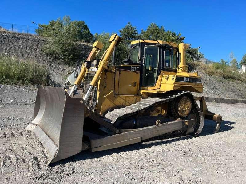 Caterpillar D6RXL - Buldozér: obrázok 2 Caterpillar D6RXL - Buldozér: obrázok 2