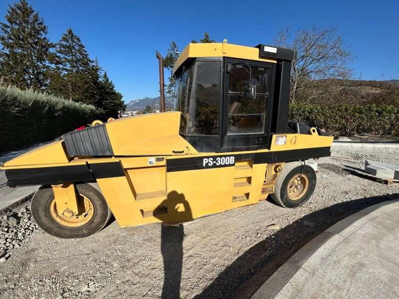 Caterpillar PS300B - Pneumatikový valec: obrázok 3 Caterpillar PS300B - Pneumatikový valec: obrázok 3