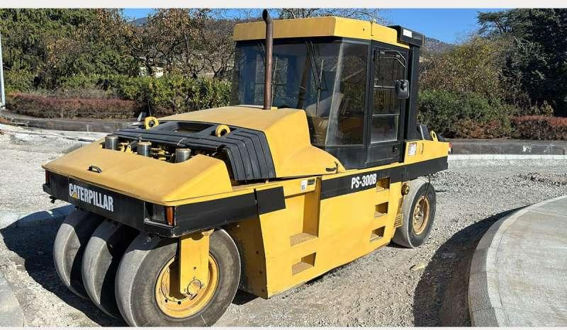 Caterpillar PS300B - Pneumatikový valec: obrázok 2 Caterpillar PS300B - Pneumatikový valec: obrázok 2