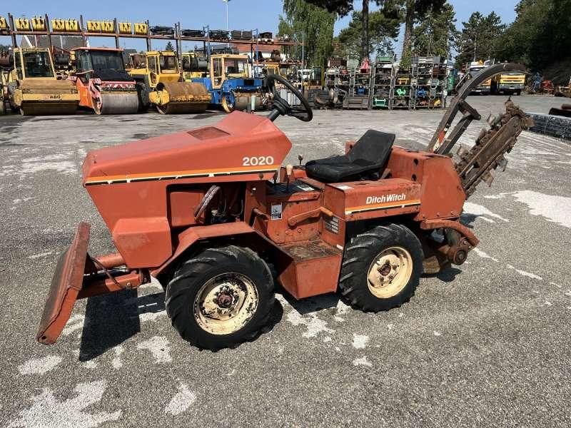 DITCH WITCH 2020K - Rýhovač: obrázok 3 DITCH WITCH 2020K - Rýhovač: obrázok 3