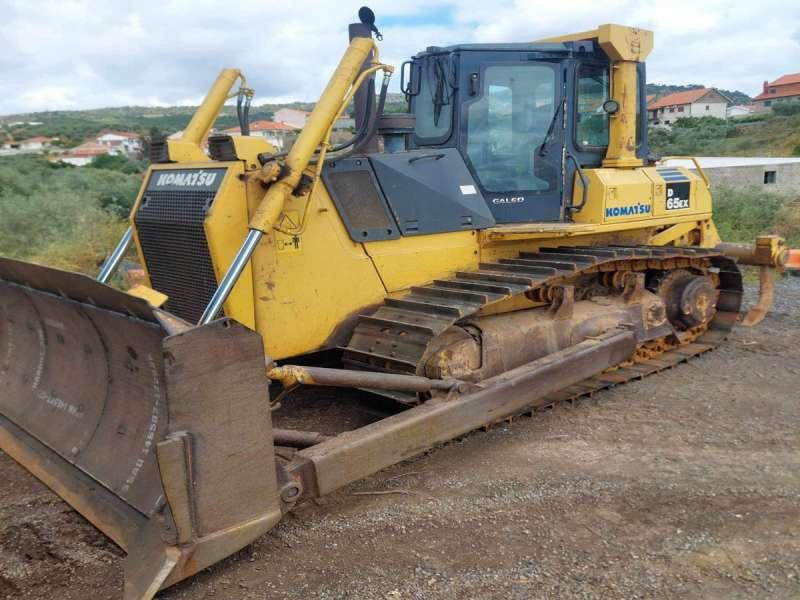 Komatsu D65EX-15 - Buldozér: obrázok 4 Komatsu D65EX-15 - Buldozér: obrázok 4