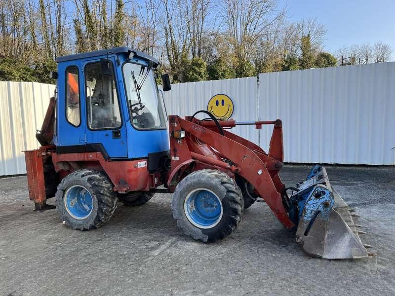 Kubota R520 - Rýpadlo-nakladač: obrázok 1 Kubota R520 - Rýpadlo-nakladač: obrázok 1