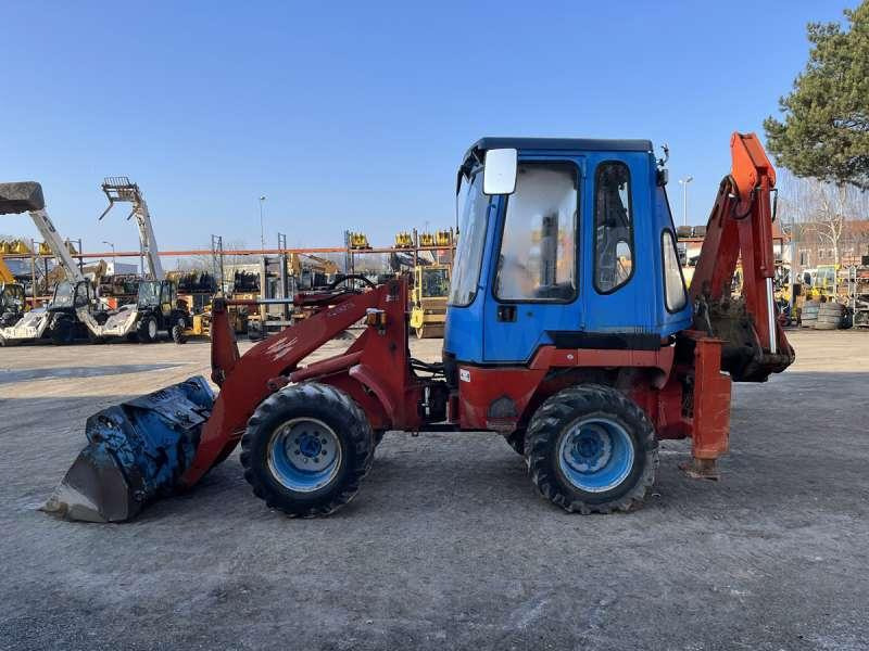 Kubota R520 - Rýpadlo-nakladač: obrázok 4 Kubota R520 - Rýpadlo-nakladač: obrázok 4