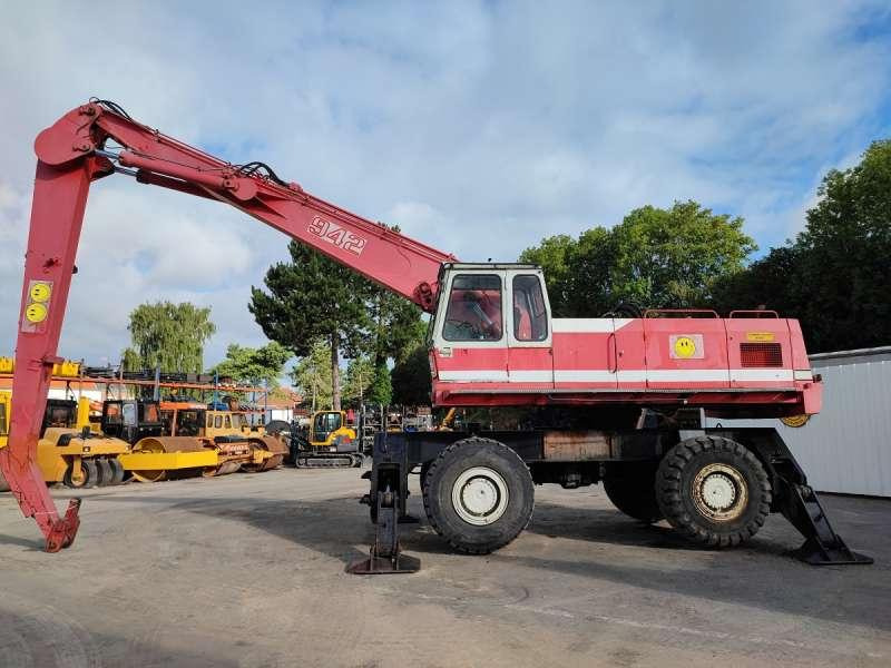 Liebherr A942 - Překládkové rýpadlo: obrázok 3 Liebherr A942 - Překládkové rýpadlo: obrázok 3