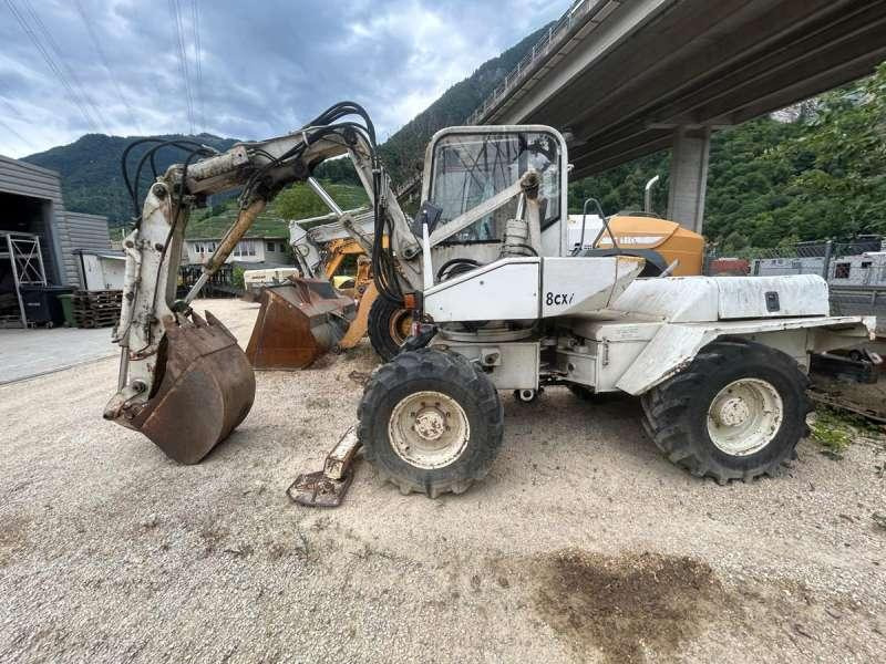 Kolesové rýpadlo Mecalac 8CXI: obrázok 7