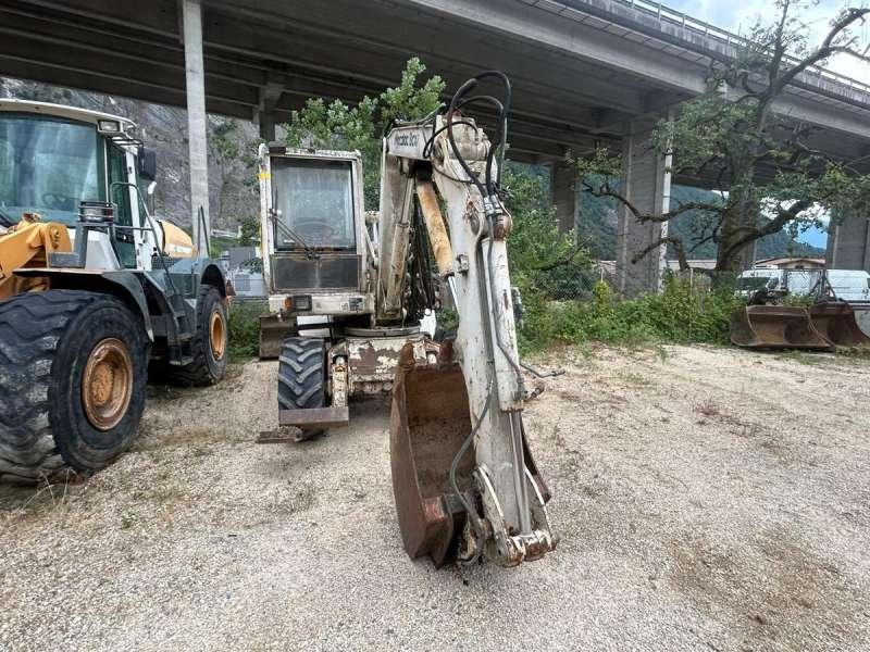 Kolesové rýpadlo Mecalac 8CXI: obrázok 20