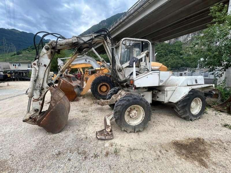 Kolesové rýpadlo Mecalac 8CXI: obrázok 10