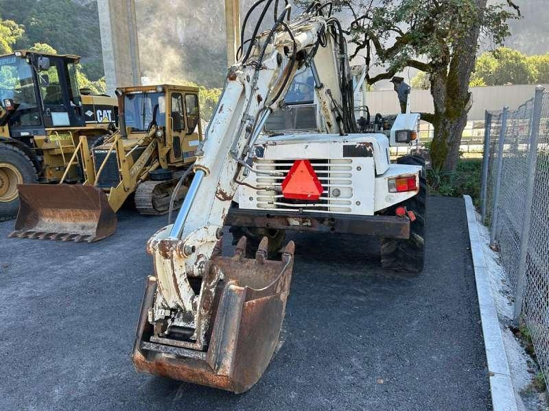 Kolesové rýpadlo Mecalac 8CXI: obrázok 28