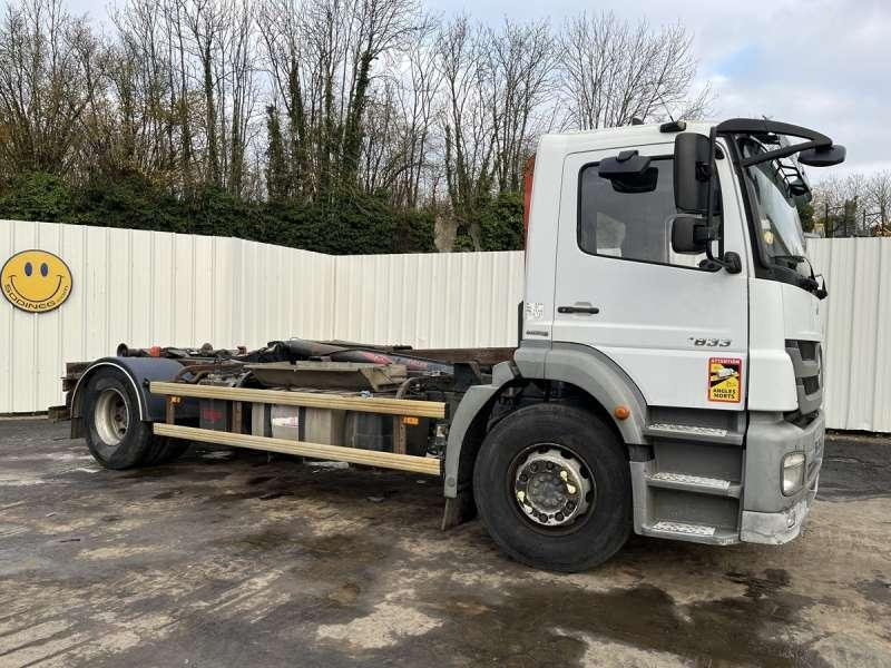Mercedes AXOR 1833 - Hákový nosič kontajnerov: obrázok 1 Mercedes AXOR 1833 - Hákový nosič kontajnerov: obrázok 1