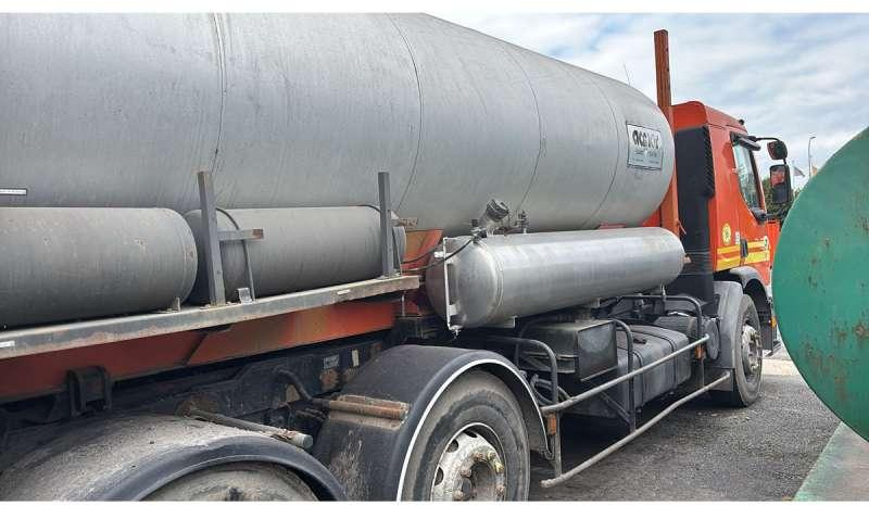 Renault PREMIUM 370-26 AVEC BOUILLE ACMAR - Rozstrekovač živice: obrázok 5 Renault PREMIUM 370-26 AVEC BOUILLE ACMAR - Rozstrekovač živice: obrázok 5