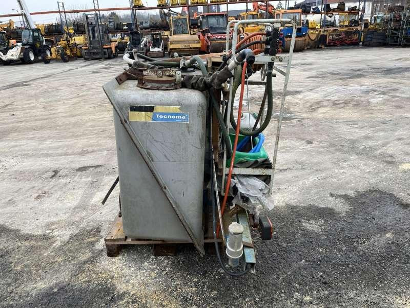 Tecnoma CUVE DE TRAITEMENT PHYTO - Postrekovač za traktor: obrázok 3 Tecnoma CUVE DE TRAITEMENT PHYTO - Postrekovač za traktor: obrázok 3