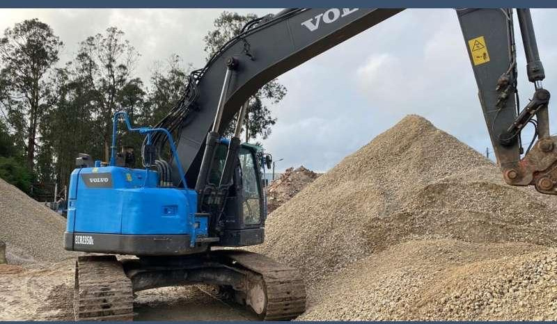 Volvo ECR235DL - Pásové rýpadlo: obrázok 2 Volvo ECR235DL - Pásové rýpadlo: obrázok 2