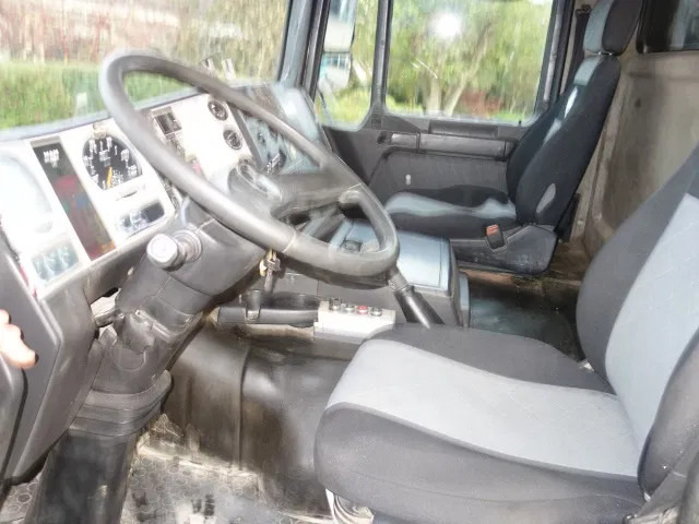 MAN 32-364 CHASSIS 8X4 STEELSPRINGS - Podvozek s kabinou: obrázok 5 MAN 32-364 CHASSIS 8X4 STEELSPRINGS - Podvozek s kabinou: obrázok 5