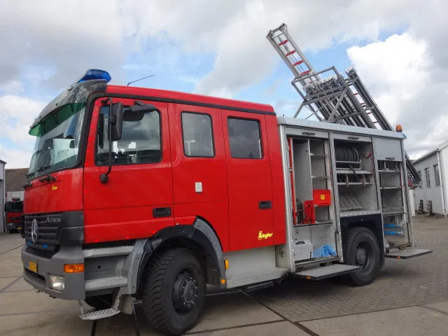 Mercedes-Benz Actros 1831 4X4 ZIEGLER BOMBEROS POMP,2500 L TANK - Hasičské vozidlo: obrázok 1 Mercedes-Benz Actros 1831 4X4 ZIEGLER BOMBEROS POMP,2500 L TANK - Hasičské vozidlo: obrázok 1