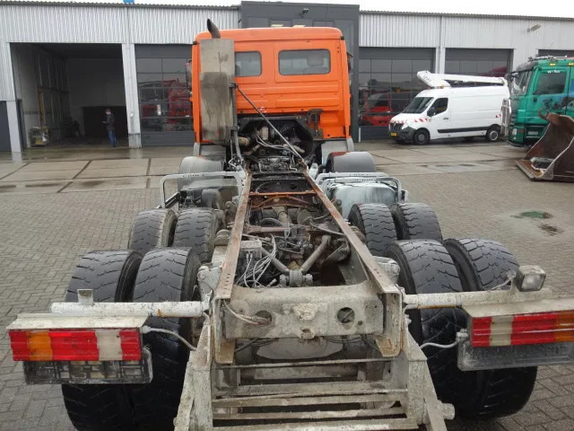 Mercedes-Benz Actros 3235 8x4 steelsprings,manual gearbox - Podvozek s kabinou: obrázok 4 Mercedes-Benz Actros 3235 8x4 steelsprings,manual gearbox - Podvozek s kabinou: obrázok 4