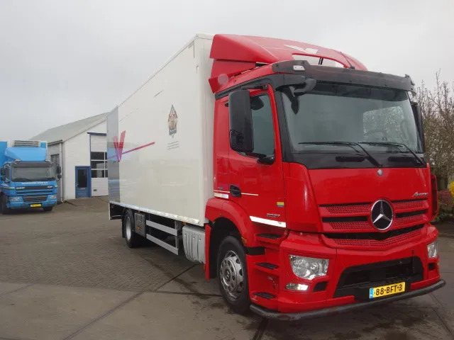 Mercedes-Benz Antos 2027 - Skříňový nákladní auto: obrázok 2 Mercedes-Benz Antos 2027 - Skříňový nákladní auto: obrázok 2