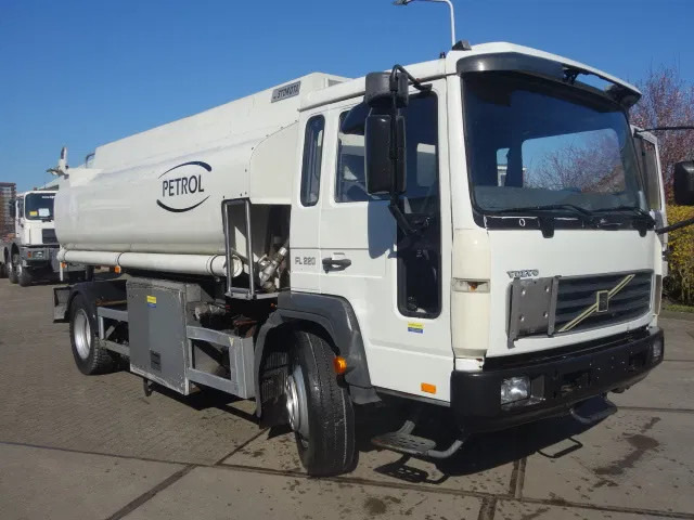 Volvo FL 240 220PK 12000 LITER STEELSPRINGS - Cisternové vozidlo: obrázok 1 Volvo FL 240 220PK 12000 LITER STEELSPRINGS - Cisternové vozidlo: obrázok 1