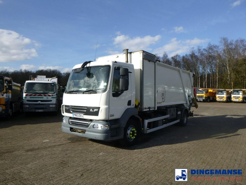 DAF LF 55.220 4X2 RHD Farid refuse truck - Auto na odvoz odpadu: obrázok 1 DAF LF 55.220 4X2 RHD Farid refuse truck - Auto na odvoz odpadu: obrázok 1
